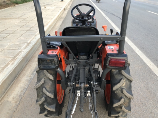 ขายดาวน์/สด B2420 4WD พร้อมใช้งาน พวงมาลัยเพาเวอร์ ราคาต่อรองได้