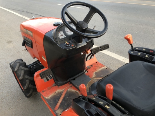 ขายดาวน์/สด B2420 4WD พร้อมใช้งาน พวงมาลัยเพาเวอร์ ราคาต่อรองได้