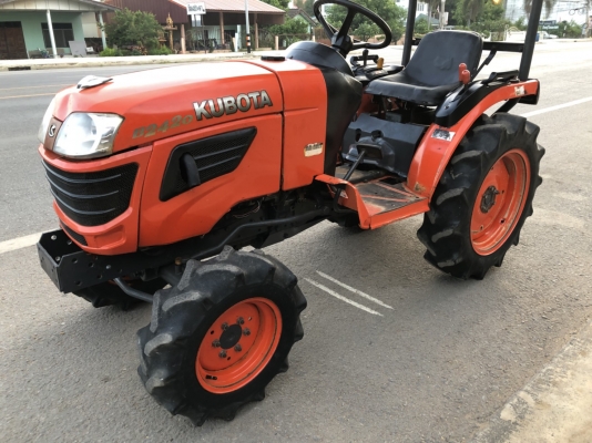 ขายดาวน์/สด B2420 4WD พร้อมใช้งาน พวงมาลัยเพาเวอร์ ราคาต่อรองได้