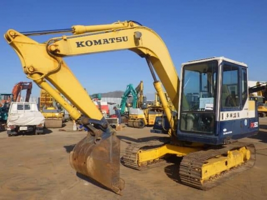 ขายจ้า..KOMATSU  PC60-6  เก่านอกแท้  สภาพสวย  เดิมๆๆเครื่องปั๊มดี  พร้อมใช้  ลองระบบกันได้ทุกวัน  โทร  089-3818694  จ๊อย