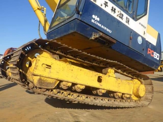 ขายจ้า..KOMATSU  PC60-6  เก่านอกแท้  สภาพสวย  เดิมๆๆเครื่องปั๊มดี  พร้อมใช้  ลองระบบกันได้ทุกวัน  โทร  089-3818694  จ๊อย