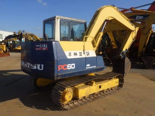ขายจ้า..KOMATSU  PC60-6  เก่านอกแท้  สภาพสวย  เดิมๆๆเครื่องปั๊มดี  พร้อมใช้  ลองระบบกันได้ทุกวัน  โทร  089-3818694  จ๊อย