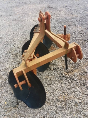 ผานบุกเบิก ขนาด 3x18 ขายตามสภาพ สนใจติดต่อ 084-9997463