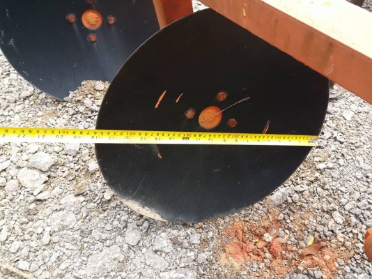 ผานบุกเบิก ขนาด 3x18 ขายตามสภาพ สนใจติดต่อ 084-9997463