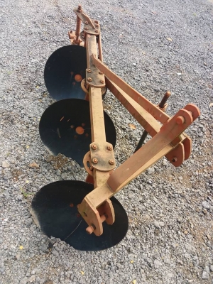 ผานบุกเบิก ขนาด 3x18 ขายตามสภาพ สนใจติดต่อ 084-9997463