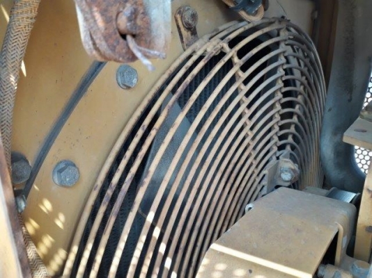 Caterpillar D5N นำเข้าจากญี่ปุ่น โทร. 080-6565422 (หนิง)