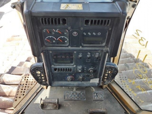 Caterpillar D5N นำเข้าจากญี่ปุ่น โทร. 080-6565422 (หนิง)