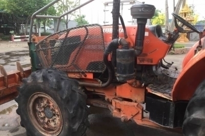 รถไถ คูโบค้า (2) เพลา ปี53 ราคา 420,000 ต่อรองคับ 089-5367218 081-4252943