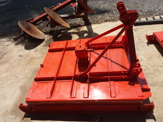 ขายตัดหญ้า 1.35 เซน สภาพสวยพร้อมใช้งาน  ราคา 25,000 บาท  สนใจสอบถาม 084-9997463