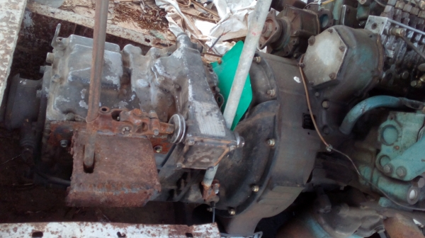 ขายเครื่องยนต์พร้อมเกียร์ราคา50000บาทสนใจโทร0941929949,0994054564