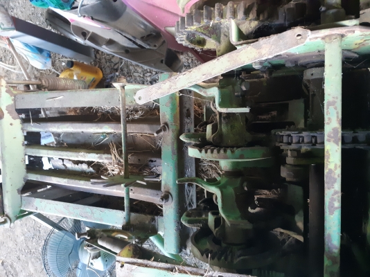 เครื่องอัดฟาง