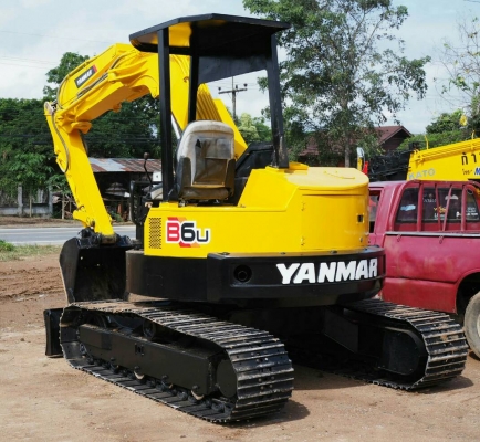 YANMAR B6U-1ปั้มนิ้ม เครื่องยนต์สี่สูบ แทรคเหล็กใหม่ YANMAR B6U-1ปั้มนิ้ม เครื่องยนต์สี่สูบ แทรคเหล็กใหม่