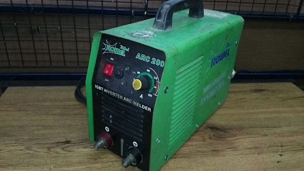 ตู้เชื่อม ROWEL ARC  200 มือสองของดี สินค้าคุณภาพ
