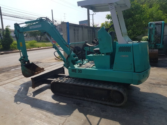 MITSUBISHI ME30 Control น้ำมันปั๊มนิ้วเครื่องยนต์ Mitsubishi ขนาด 3 ตัน มีคอนโทลไลน์เจาะ ราคาเพียง295,000บาท รถพร้อมใช้งาน เอวสวิงแน่นกริบชั่วโมงการใช้งานเพียง3,900ชม. สนใจติดต่อ081-8416818 083-4355828 kpgแทรคเตอร์ ติดต่อสอบถามได้ที่  กดไปที่ลิ้งค์้เ