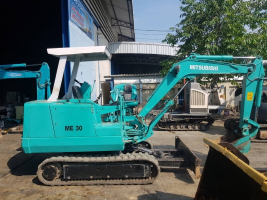 MITSUBISHI ME30 Control น้ำมันปั๊มนิ้วเครื่องยนต์ Mitsubishi ขนาด 3 ตัน มีคอนโทลไลน์เจาะ ราคาเพียง295,000บาท รถพร้อมใช้งาน เอวสวิงแน่นกริบชั่วโมงการใช้งานเพียง3,900ชม. สนใจติดต่อ081-8416818 083-4355828 kpgแทรคเตอร์ ติดต่อสอบถามได้ที่  กดไปที่ลิ้งค์้เ