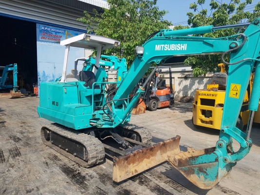 MITSUBISHI ME30 Control น้ำมันปั๊มนิ้วเครื่องยนต์ Mitsubishi ขนาด 3 ตัน มีคอนโทลไลน์เจาะ ราคาเพียง295,000บาท รถพร้อมใช้งาน เอวสวิงแน่นกริบชั่วโมงการใช้งานเพียง3,900ชม. สนใจติดต่อ081-8416818 083-4355828 kpgแทรคเตอร์ ติดต่อสอบถามได้ที่  กดไปที่ลิ้งค์้เ