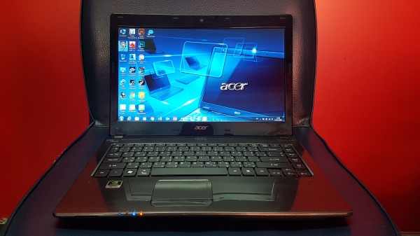 ขาย โน๊ตบุ๊ค ยี่ห้อ ACER Aspire 4752 การ์ดจอแยก NVIDIA GeForce GT630M แรงๆพร้อมใช้งาน 4,752 บาท