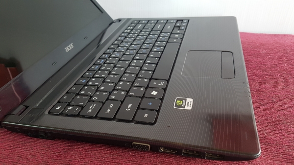 ขาย โน๊ตบุ๊ค ยี่ห้อ ACER Aspire 4752 การ์ดจอแยก NVIDIA GeForce GT630M แรงๆพร้อมใช้งาน 4,752 บาท