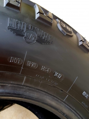 ขายยาง M/T 285/75/16 MICKEY THOMPSON DEEGEN 38 สวยๆ