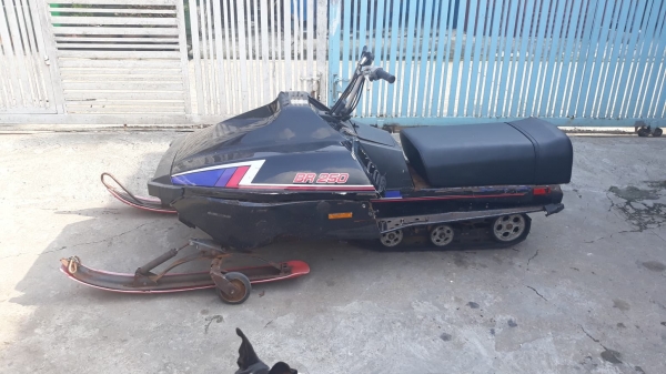 YAMAHA BR250 cc. Snowmobile มอเตอร์ไซด์หิมะ 250