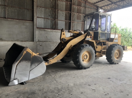 ขายรถตักtcm830