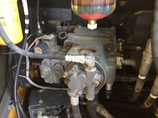 ขายรถแบคโฮ SUMITOMO SH130-5 สภาพเทพบุตร รถสวย ทำงานสมบูรณ์ทุกระบบ เอกสารเล่มทะเบียน ขายรถแบคโฮ SUMITOMO SH130-5 สภาพเทพบุตร รถสวย ทำงานสมบูรณ์ทุกระบบ เอกสารเล่มทะเบียน