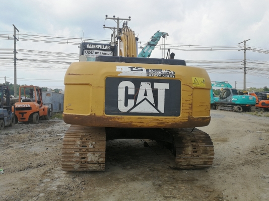 #ขายครับCat320D สภาพพร้อมใช้งานครับ แน่นทุกจุด สวยๆๆครับ  สนใจโทร.0851562314 k.บอย แทรคเตอร์ (รับซื้อขายแลกเปลี่ยนเครืองจักรหนักทุกรุ่น)