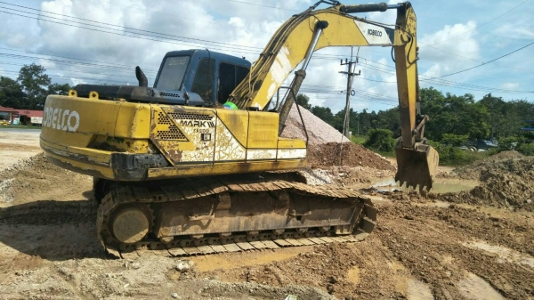 มี VDO ให้ชม. KOBELCO SK200-/// เอกสารเล่ม ราคา 480000