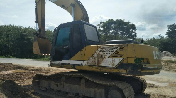 มี VDO ให้ชม. KOBELCO SK200-/// เอกสารเล่ม ราคา 480000