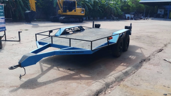 ขายด่วน เทรนเลอร์ มีแหนบ ยางเต็ม 1.9 *4.00 ม สภาพดีมาก 98000