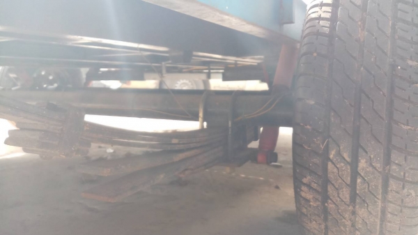 ขายด่วน เทรนเลอร์ มีแหนบ ยางเต็ม 1.9 *4.00 ม สภาพดีมาก 98000