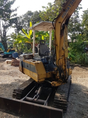 ขายKOMATSU PC20-6 รถพร้อมใช้งาน เครื่องดี รถทำงานได้ปกติ ราคา149000 ต่อรองได้โทร0616613023แพรว