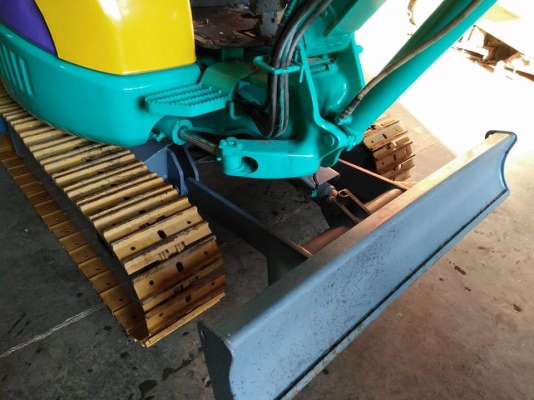 Komatsu pc 27mr1  สภาพสวยเก่าญี่ปุ่นแท้สภาพดีพร้อมใช้งาน ใหม่ไทย เครื่องยนต์ดีปั้มแรง สดทุกการทำงาน เครื่องkomatsu คอนโทรลน้ำมัน ปั๊มนิ้ว พร้อมใช้งาน ชั่วโมงการใช้งาน 5,000ชม.โทร081-8416818 ,0929938255 ราคา 385,000 บาท ติดต่อสอบถามได้ที่  กดไปที