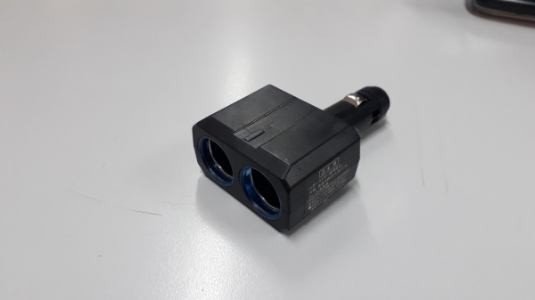 SOCKET ช่องต่อแยกไฟจากที่จุดบุหรี่ แบบ2ช่อง