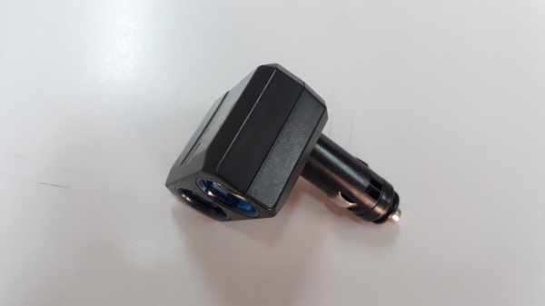 SOCKET ช่องต่อแยกไฟจากที่จุดบุหรี่ แบบ2ช่อง