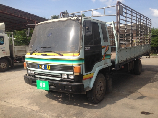 ขายด่วน 6 ล้อ ISUZU FRR 175 แรง ปี 38 สภาพพร้อมใช้ ขายด่วน 6 ล้อ ISUZU FRR 175 แรง ปี 38 สภาพพร้อมใช้