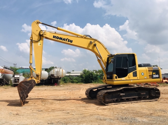 ขาย KOMATSU PC200-8 ปี2006 รถพร้อมใช้งาน