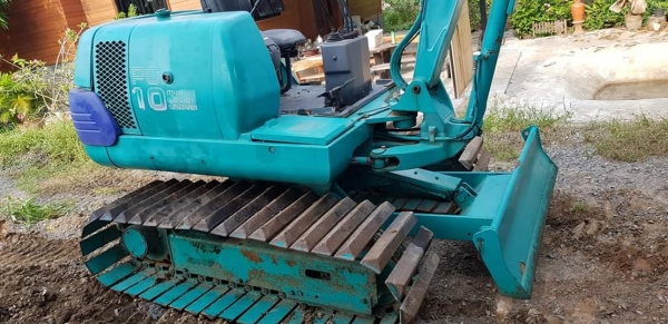 รถขุดKOMATSU PC10-7 แทรคเหล็กตีนเป็ด ช่วงล่างสวย เครืองยนต์โคมัสสุ รุ่น7 ใช้งาน2000ชั่วโมง เก่าญี่ปุ่น สภาพดีพร้อมใช้งาน พร้อมเอกสาร ราคา250,000บาท รับรองคุณภาพ สนใจติดต่อ โทร 081-8416818 ,083-4355829 #KPGแทรคเตอร์ หรือติดต่อสอบถามได้ที่  กดไปที่ลิ้ง