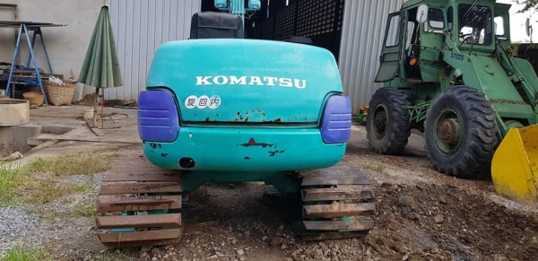รถขุดKOMATSU PC10-7 แทรคเหล็กตีนเป็ด ช่วงล่างสวย เครืองยนต์โคมัสสุ รุ่น7 ใช้งาน2000ชั่วโมง เก่าญี่ปุ่น สภาพดีพร้อมใช้งาน พร้อมเอกสาร ราคา250,000บาท รับรองคุณภาพ สนใจติดต่อ โทร 081-8416818 ,083-4355829 #KPGแทรคเตอร์ หรือติดต่อสอบถามได้ที่  กดไปที่ลิ้ง