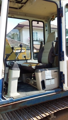 ต้องขายรถขุดยี่ห้อKOMATSU-PC60-6รถนำเข้าจากญี่ปุ่น