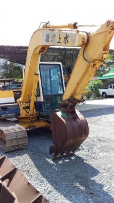 ต้องขายรถขุดยี่ห้อKOMATSU-PC60-6รถนำเข้าจากญี่ปุ่น