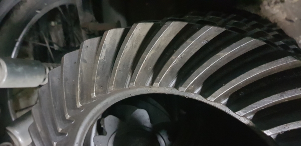 จานเฟืองท้าย เดือยหมู ฟูโซ่ 8 ตันลูกหลัง และ Isuzu ล็อคใหญ่ลูกหลัง