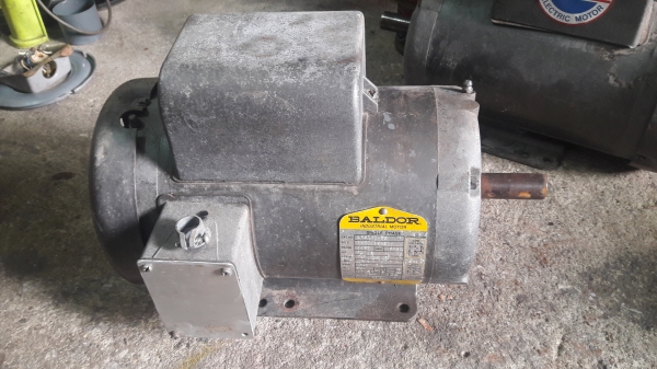 ขาย !! มอเตอร์.BALDOR.ขนาด1.5แรง220v.ของUSA.สภาพเดิมๆพร้อมใช้งาน