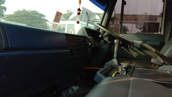 10ล้อหัวลาก2เพลา Isuzu Rock Fxz23KFy ใส่เครื่อง 6SD1-320แรงม้า เกียร์ฟูลเลอร์