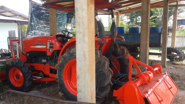 ขายรถไถ4708พร้อมใช้