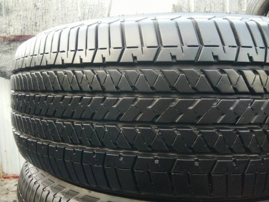 ขายยาง 255/60R18 บริดจสโตน ปลายปี17 ดอกยางเต็มสวยไม่ร้าวไม่กินข้างไม่มีปะใช้งานน้อยมาก ชุดละ 7900 บา