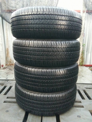 ขายยาง 255/60R18 บริดจสโตน ปลายปี17 ดอกยางเต็มสวยไม่ร้าวไม่กินข้างไม่มีปะใช้งานน้อยมาก ชุดละ 7900 บา
