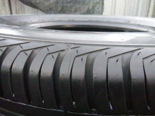 ขายยาง 265/65R17 DUNLOP ปี18 ดอกยางเต็มสวยทุกเส้นไร้ตำหนิใดๆใช้กันยาวๆคุ้มๆ ชุดละ 7900 บาท พร้อมใส่ 