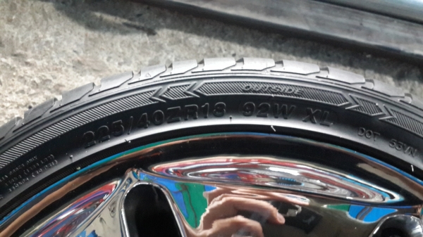 ล้อแม็ก vip  ขอบ 18 พร้อมยางปี16  1ชุด