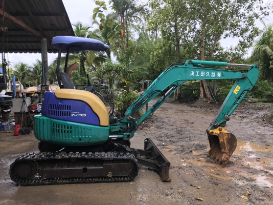 ขายรถขุดkomatsu pc35Mr-1
